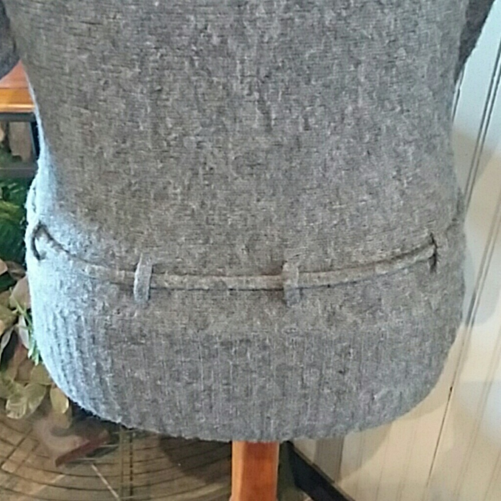 💕DECREE* SWEATER - Picture 4 of 6